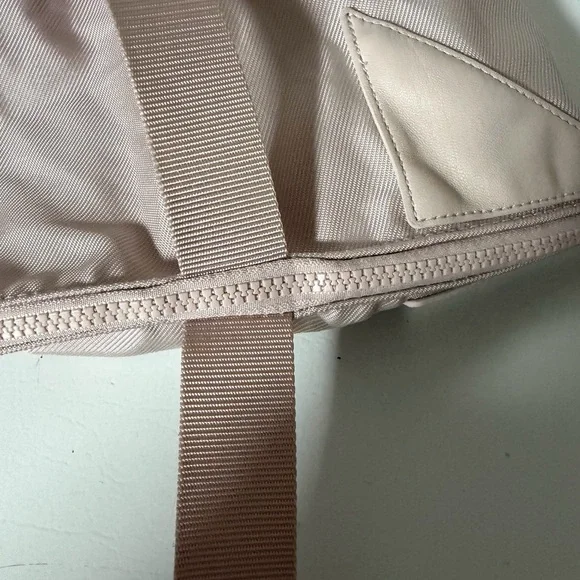 Lululemon Athletica Light Pink Tote Bag - Picture 6 of 10